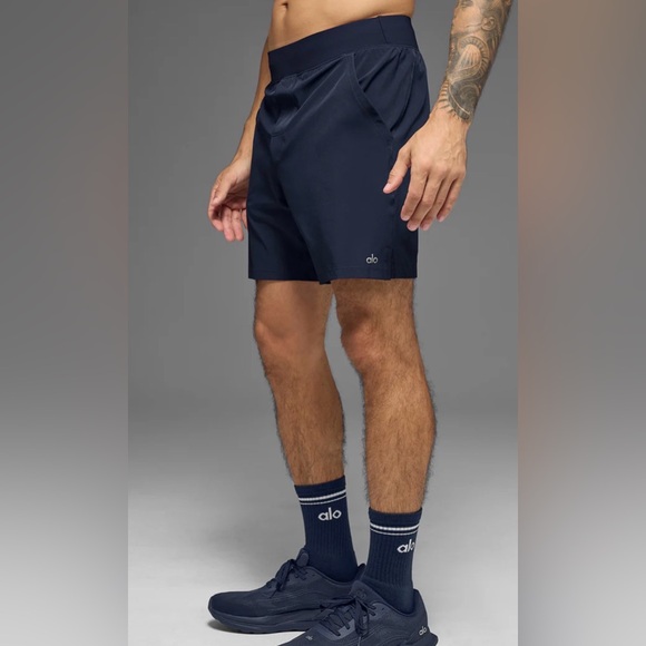 ALO Yoga | Shorts | Brand New Alo Yoga 5 Repetition Short | Poshmark